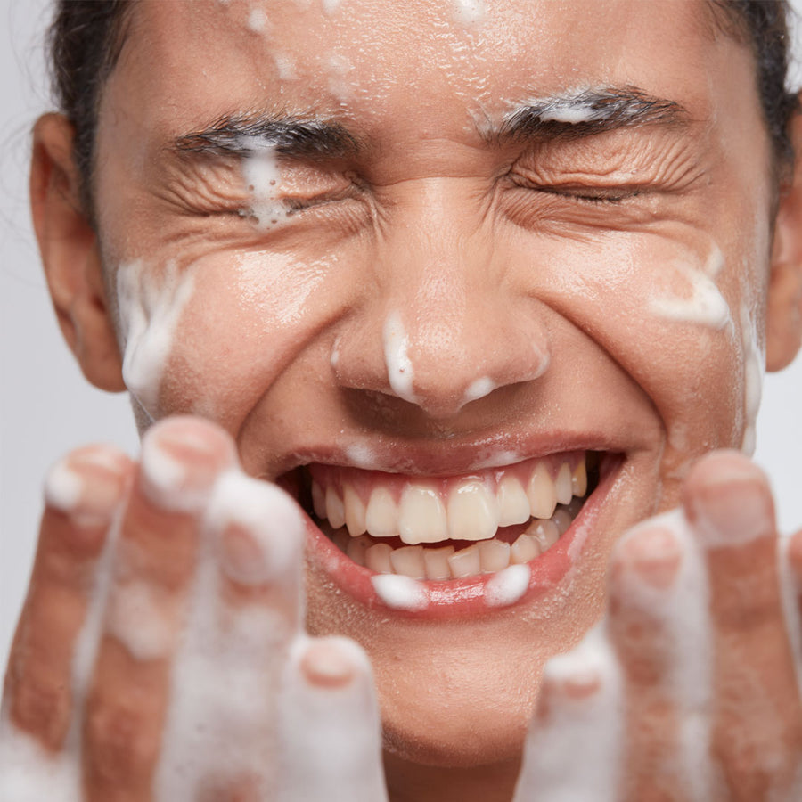 ESPUMA DE LIMPIEZA FACIAL